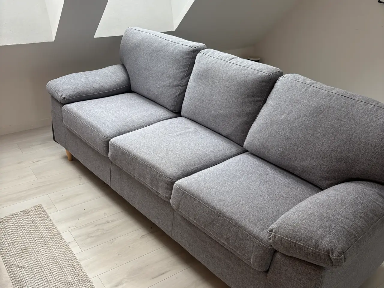 Billede 3 - Jysk sofa ny renset