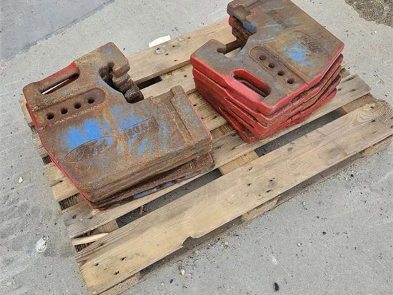 Billede 2 - Ford 10X40 - Originale frontvægte / front weights