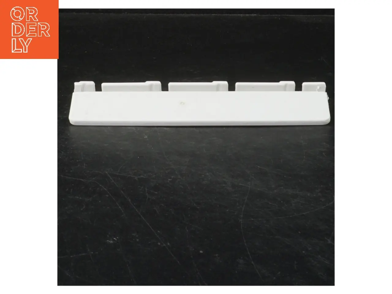 Billede 1 - Plastik holder til hjemmet (str. 16,5 cm)