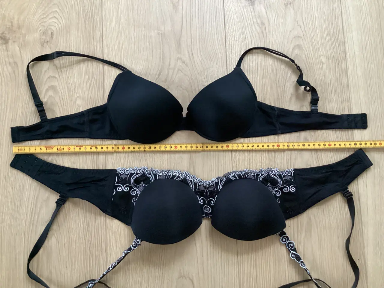 Billede 8 - 4 - BH. str. 75 B - ialt 120 kr.