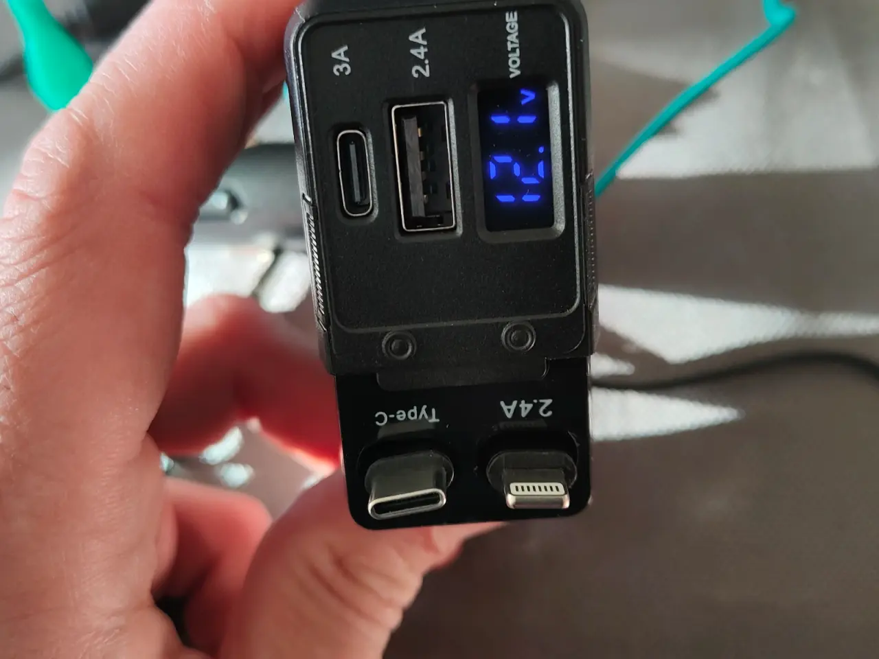 Billede 5 - En 4-i-1 bilopladeradapter