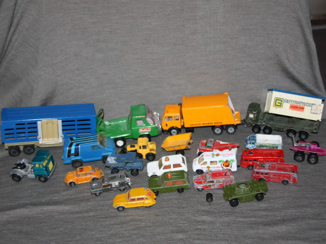 Billede 1 - Modelbil samlet 100 kr.