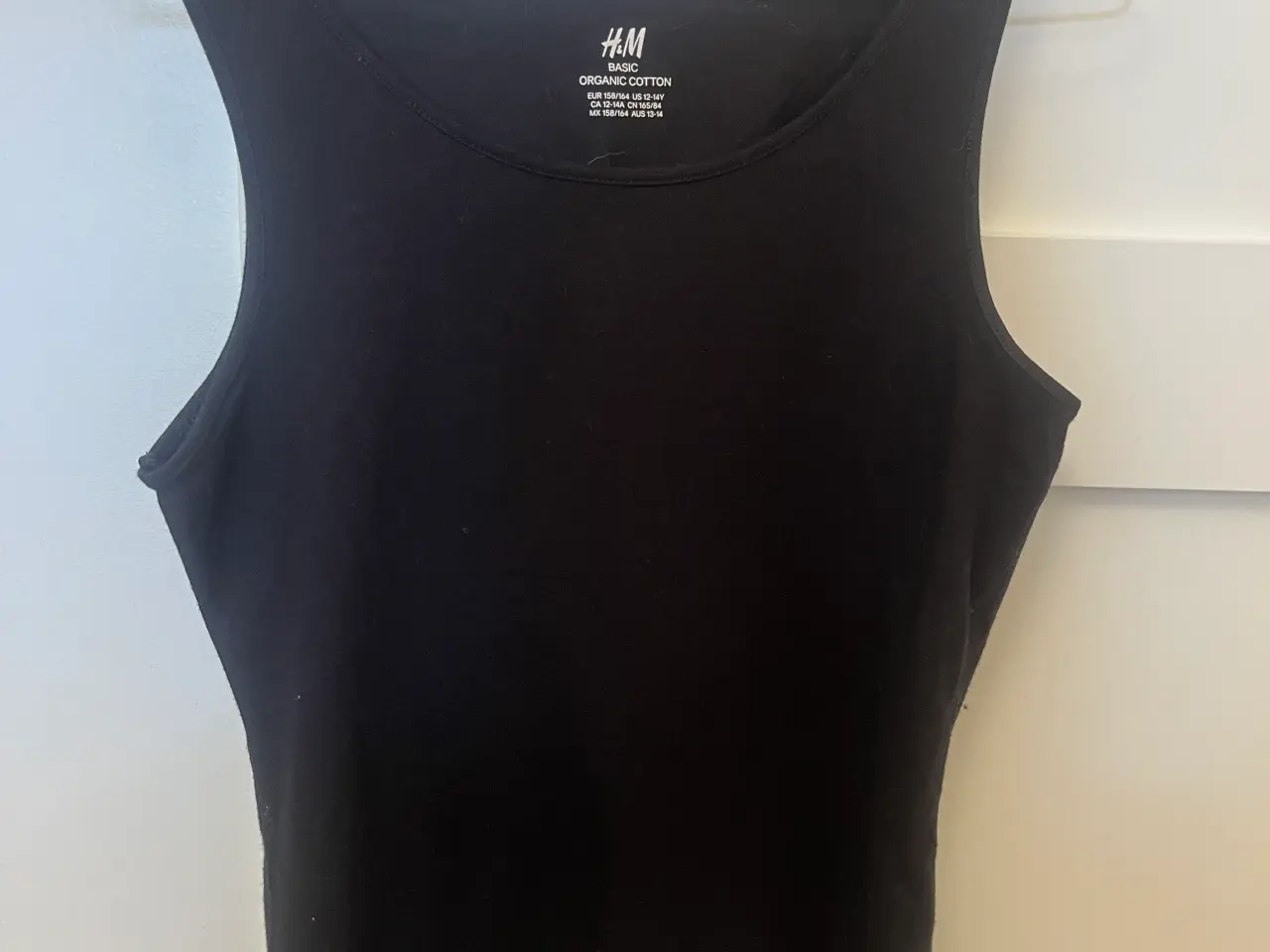 Billede 1 - H&M sort undertrøje