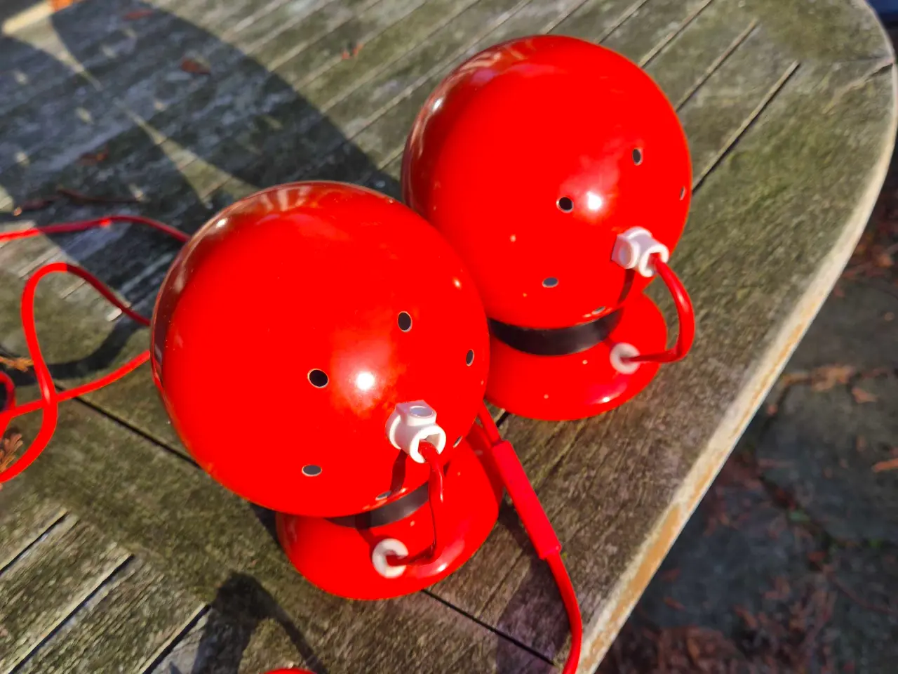Billede 7 - Velholdte rødorange magnetlamper