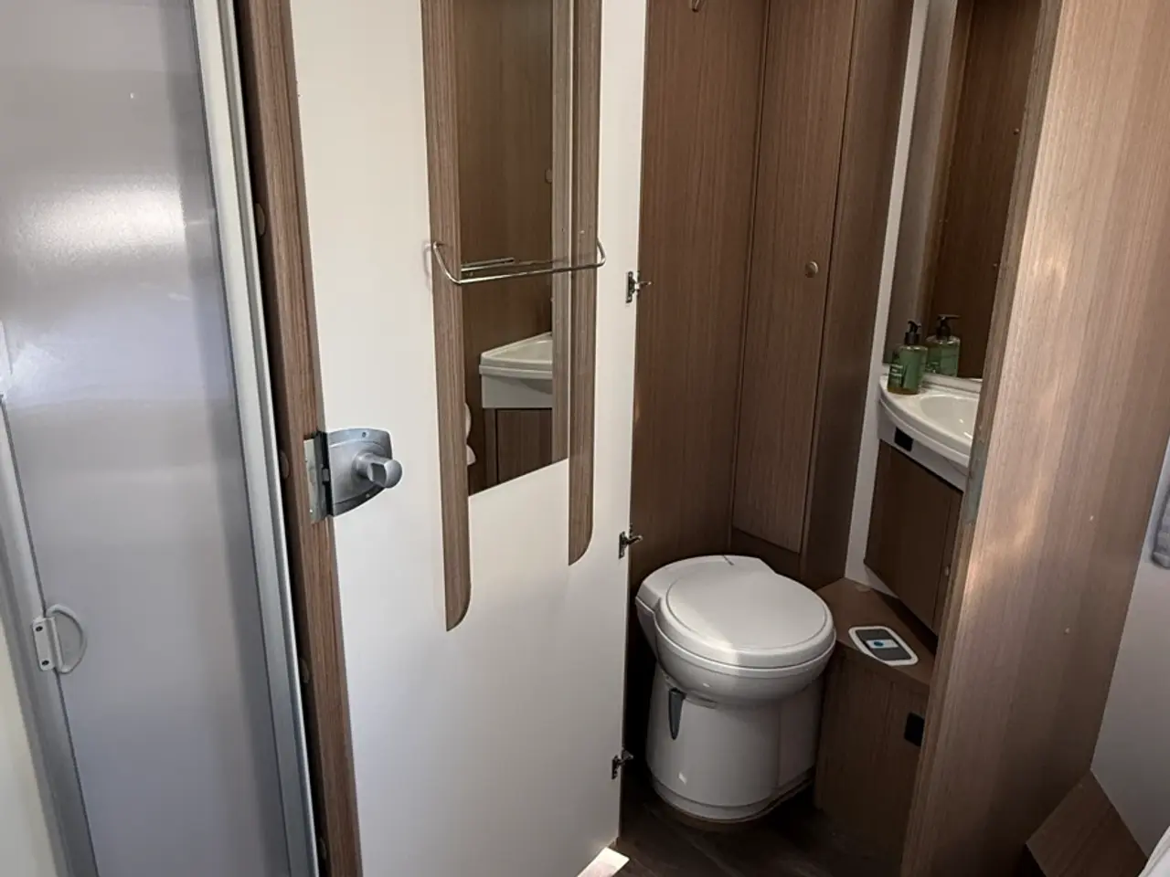 Billede 14 -  Carado autocamper T449