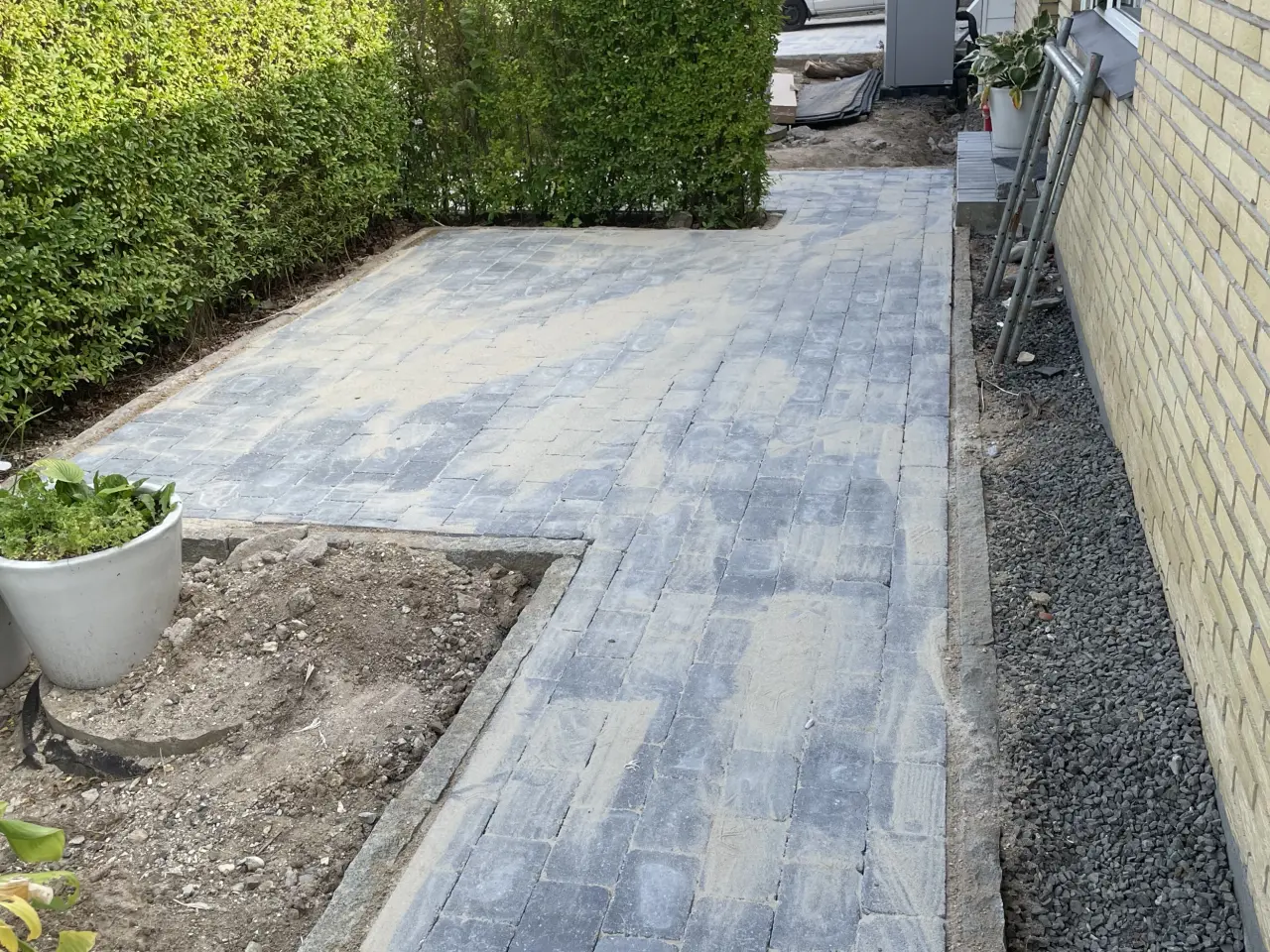 Billede 10 - Fliseterrasse – korrekt opbygning og flot finish