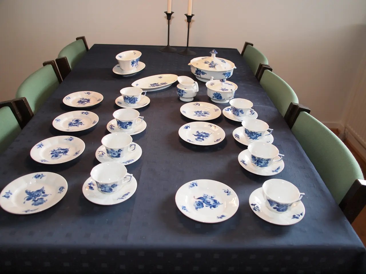 Billede 1 - Porcelæn kaffekopper samt skåle sovsekande