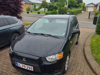 Flot og velholdt Mitsubishi Colt Elegance Allshift