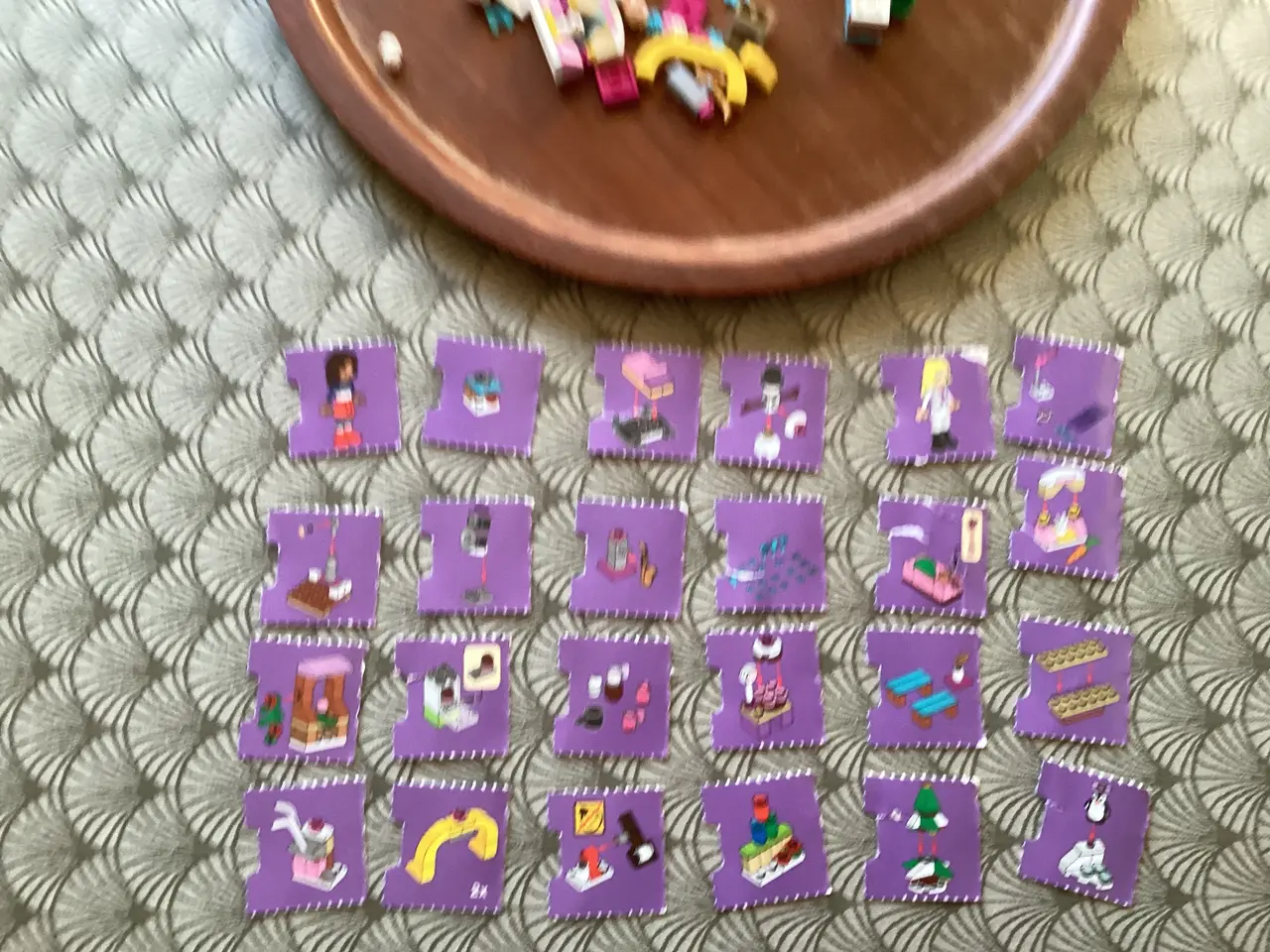 Billede 5 - Julekalender 24x4 ting lego friends