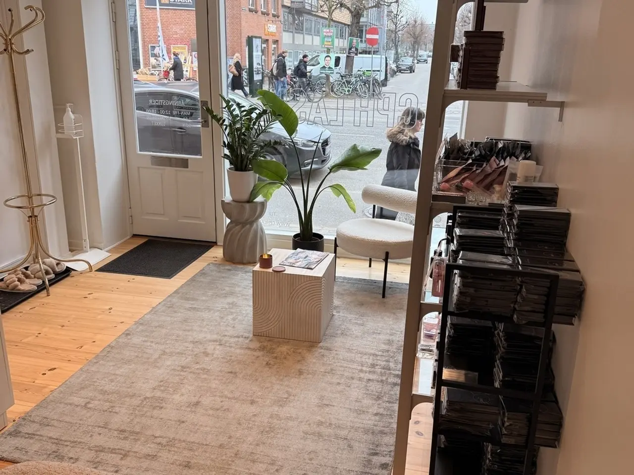 Billede 5 - Butikslokale til leje på Falkoner Alle 104, st.th.