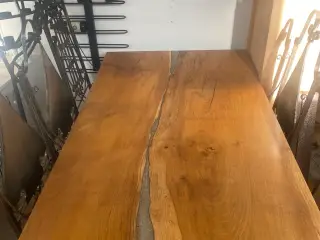 Spise bord egetræ med beton epoxy