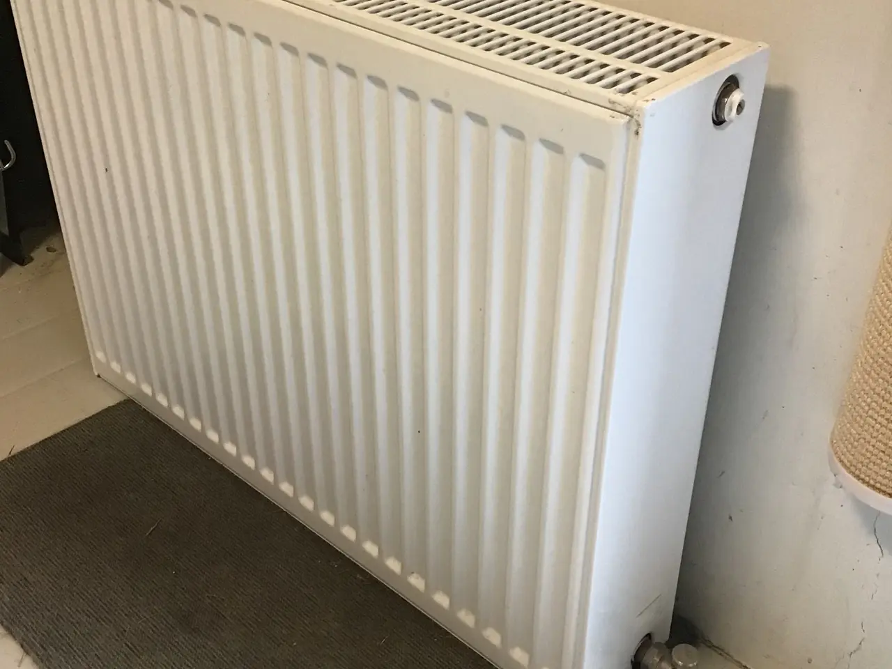 Billede 2 - Radiator som ny