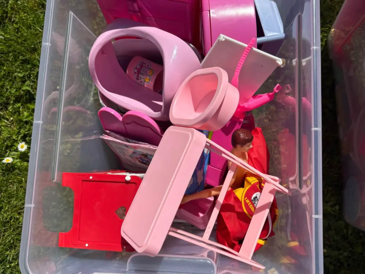 Billede 2 - Barbie tilbehør og lidt dukker 
