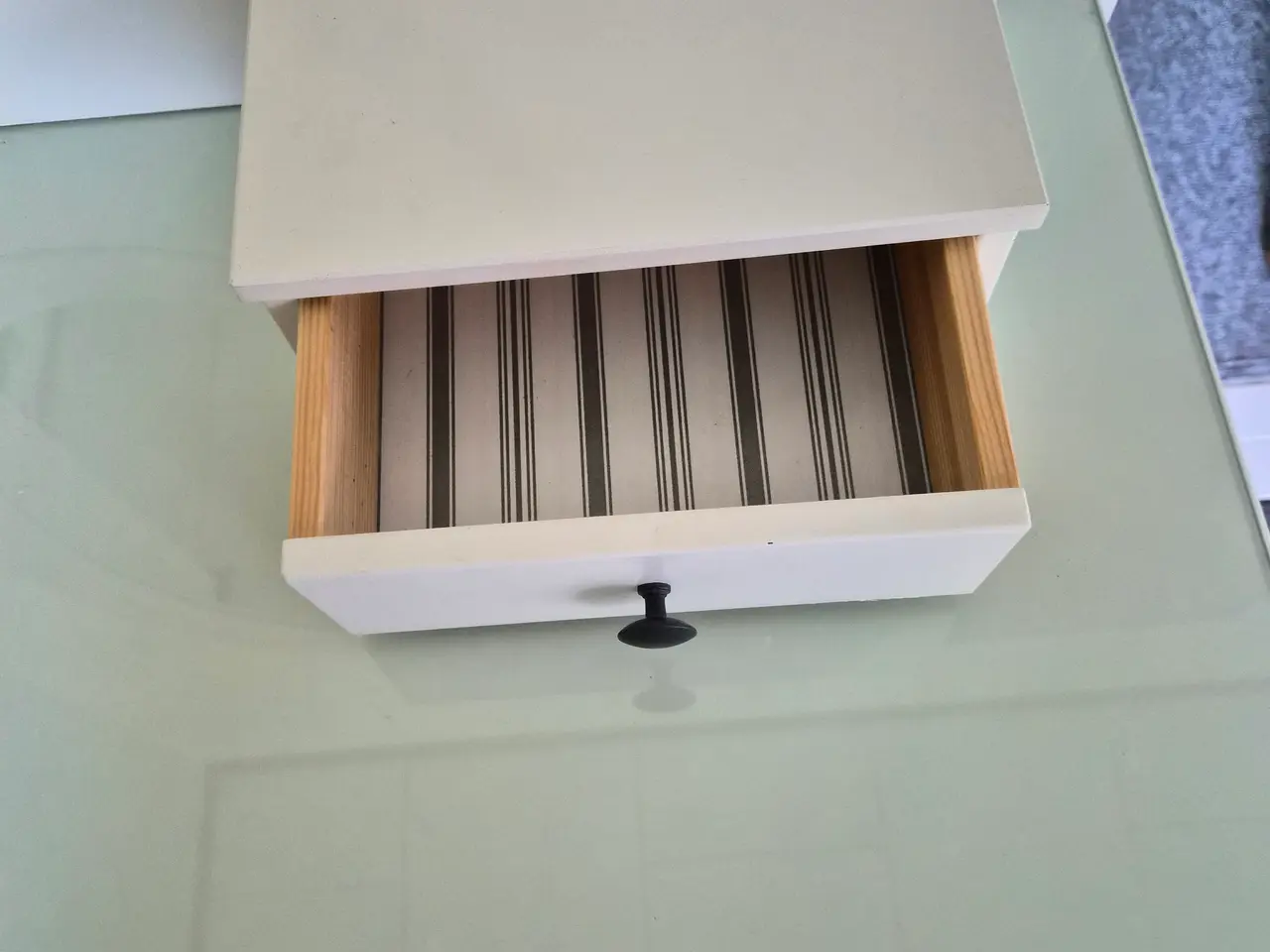Billede 3 - Sminkebord + skammel Ikea Hemnes