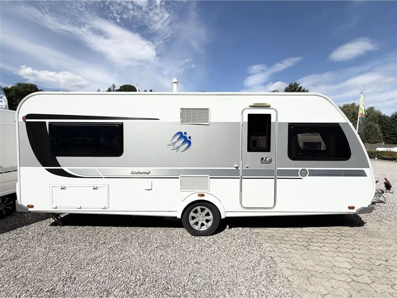 Billede 1 - 2018 - Knaus Scandinavian Selection 590 UE Enkeltsenge-Alde-Gulvtemp.-Mover