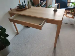 Ikea bord. 