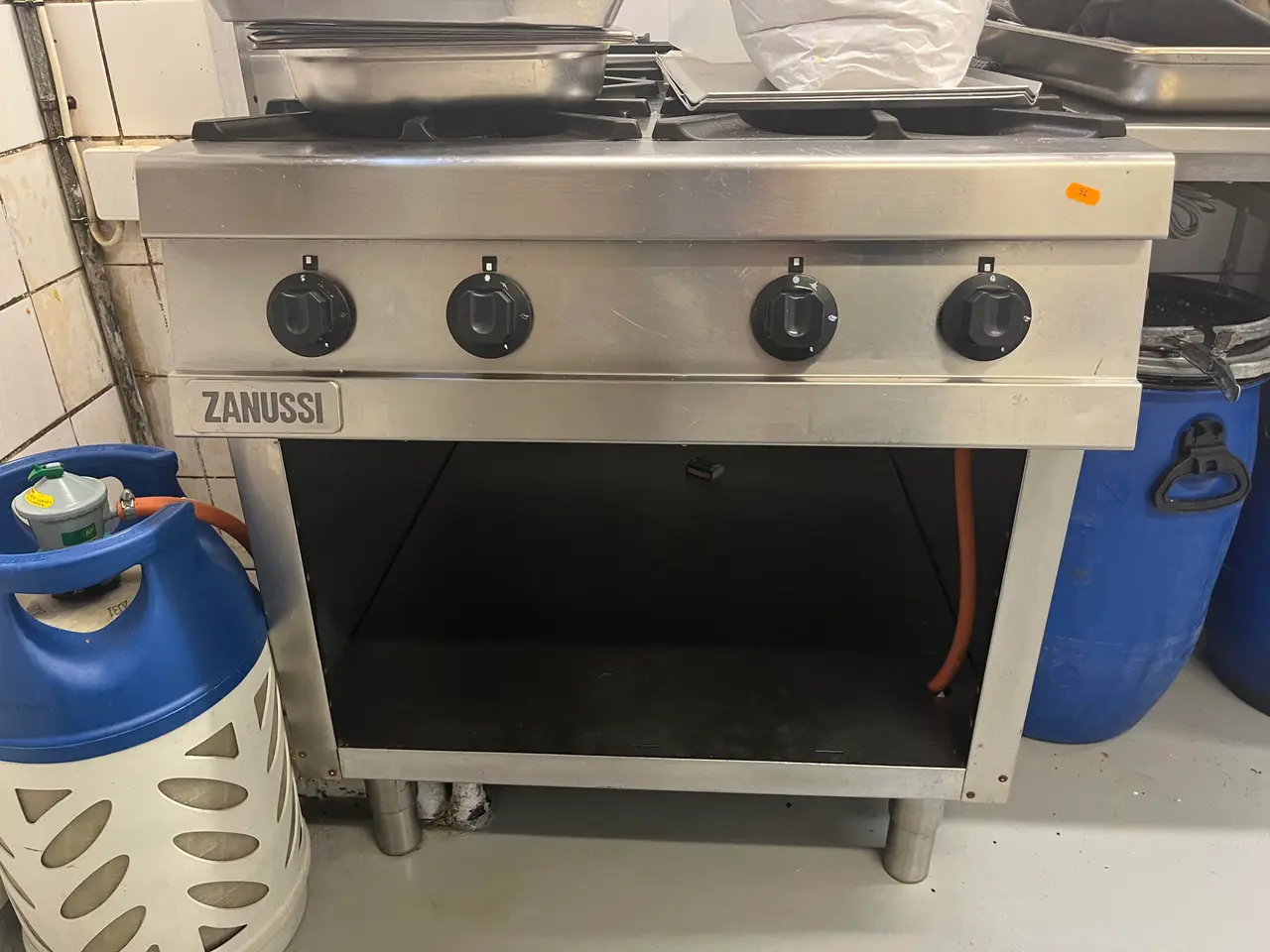 Billede 2 - Zanussi-gaskomfur med fire blus
