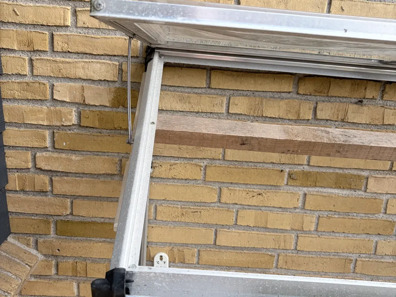 Billede 6 - Aluminium drivhus til væg med skydedøre