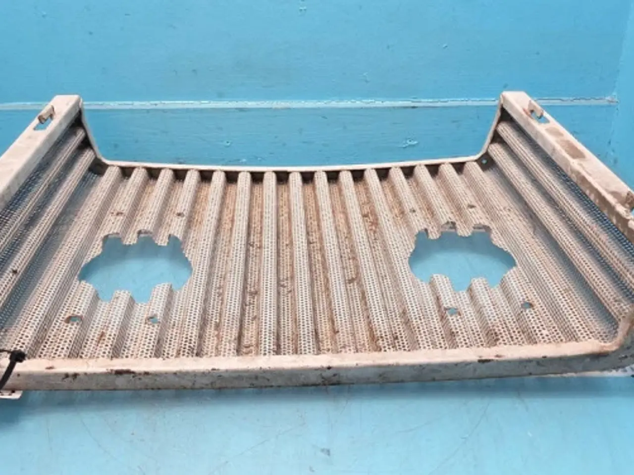 Billede 3 - Ford 6610 Gitter E1NN8200AA98M