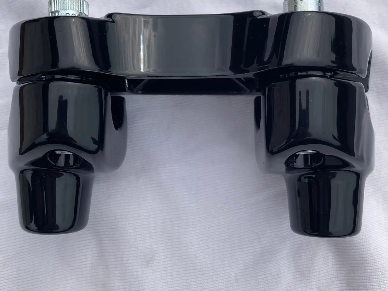 Billede 4 - Harley risers/styrholdere, original. Blank sort.