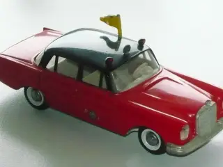 TEKNO DANMARK MERCEDES BENZ 220 SE