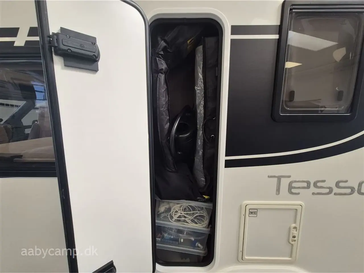 Billede 21 - 2020 - Benimar Tessoro 481 Aut. Nk pakke. Automatgear. solcelle. Lithium Batteri. 2000w Inverter. Markise. A/C i bodel. Elektriske støtteben. Bemærk kun 20,000 Km!!!!!