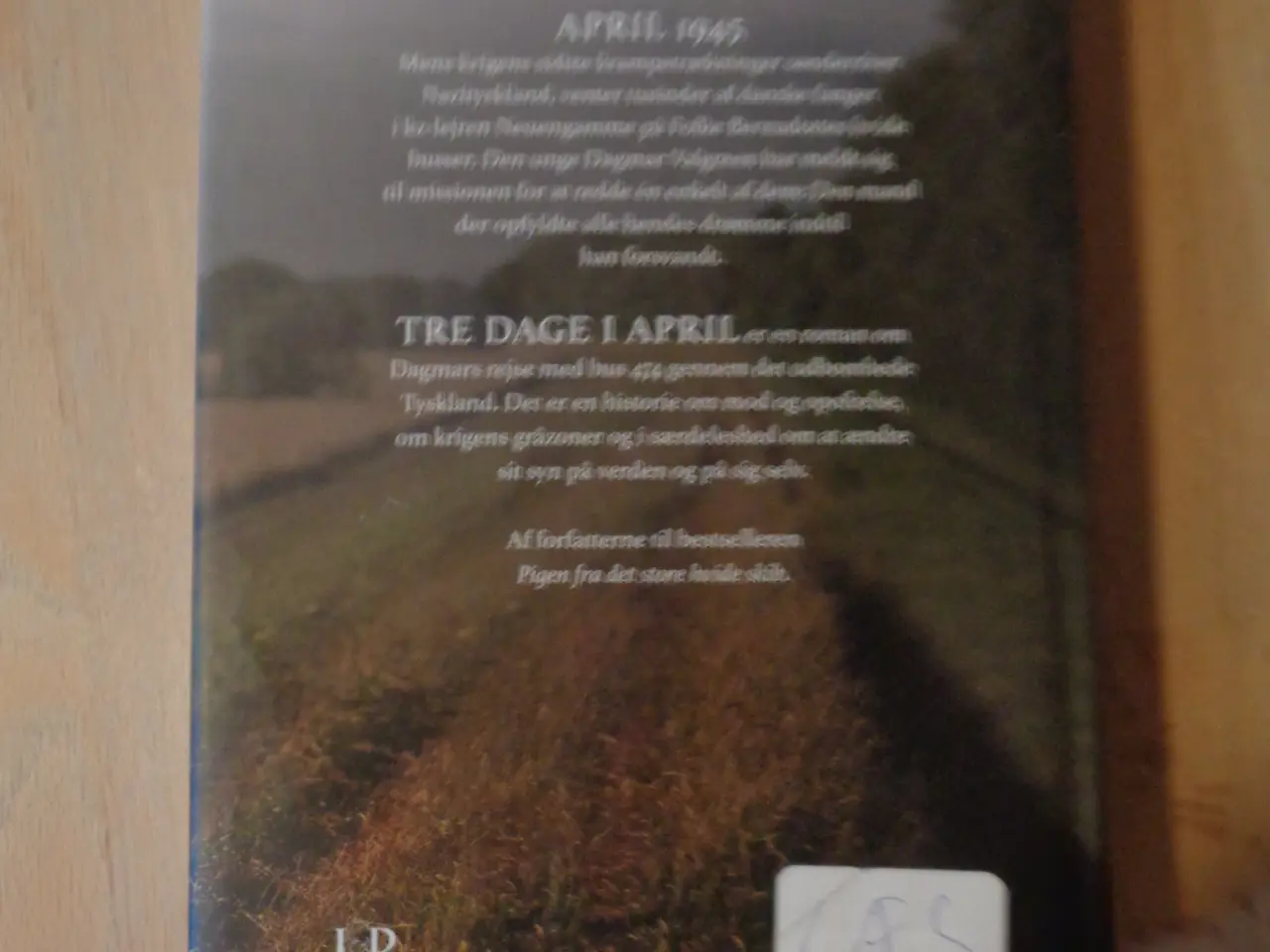 Billede 2 - Tre dage i april