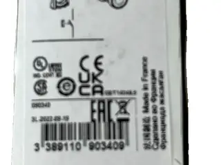 Schneider Electric XB5AA31 Harmony XB5 Green Flush