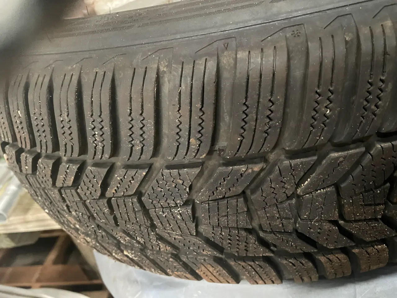 Billede 3 - Vinter dæk Nissan Qashgai 215-60. 17