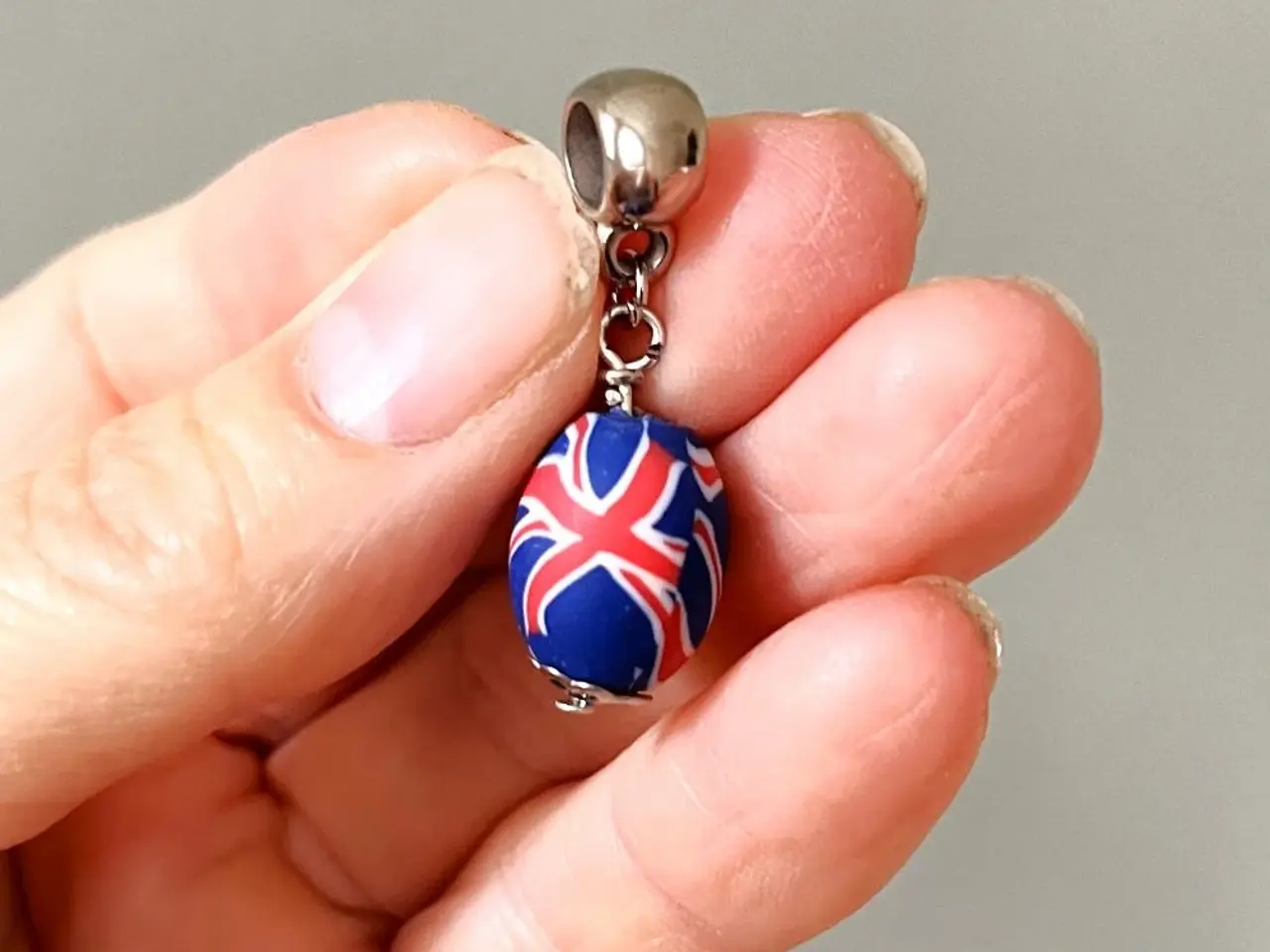 Billede 3 - Vedhæng med Union Jack til armbånd eller halskæde