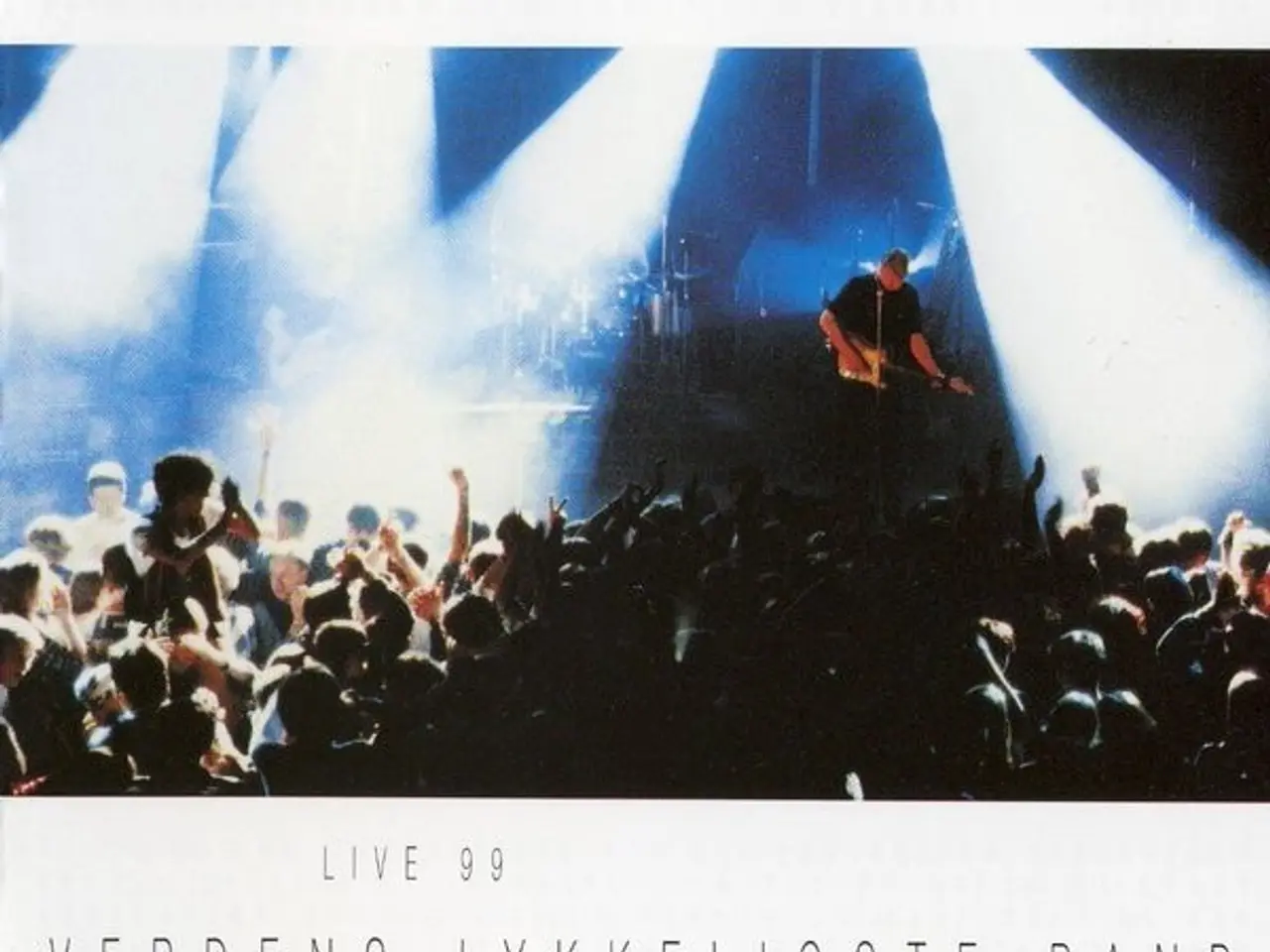 Billede 1 - tv•2* – Verdens Lykkeligste Band Live 99 – 2CD