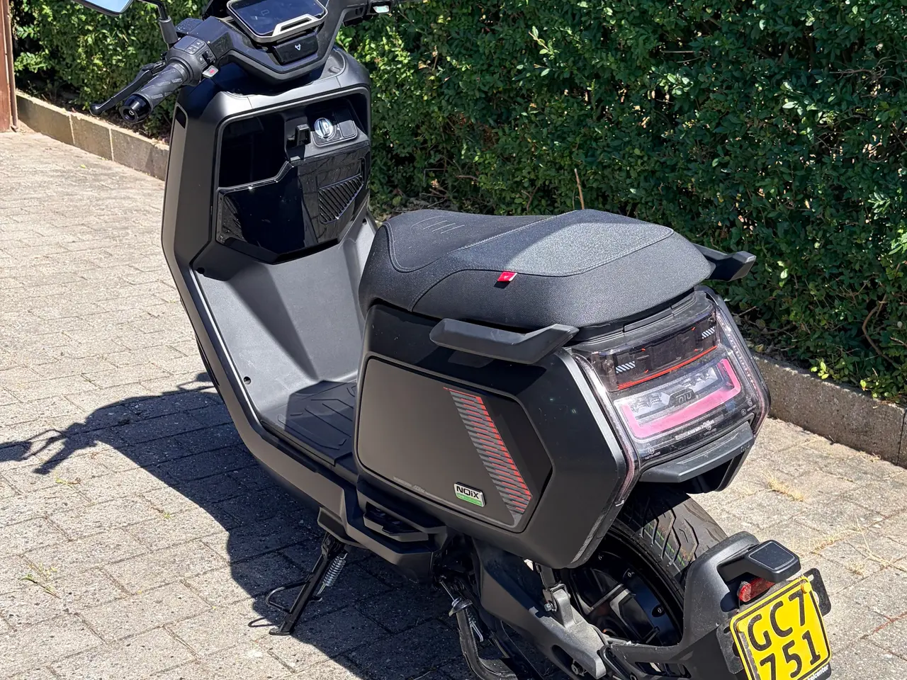 Billede 2 - 2026 NIU NQiX 150, Sort - 30 km/t el-knallert