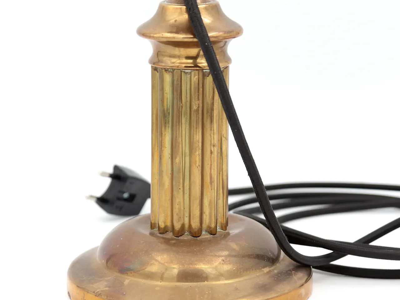 Billede 2 - Klassisk messingbordlampe med kanneleret søjle