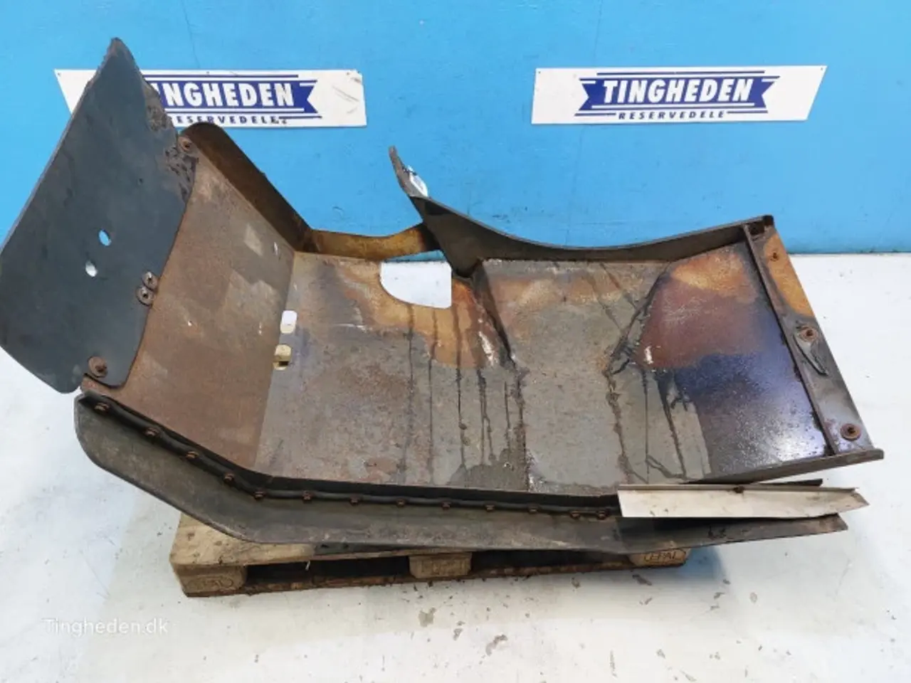 Billede 3 - Case 821E Hjulskærm R.  87569007