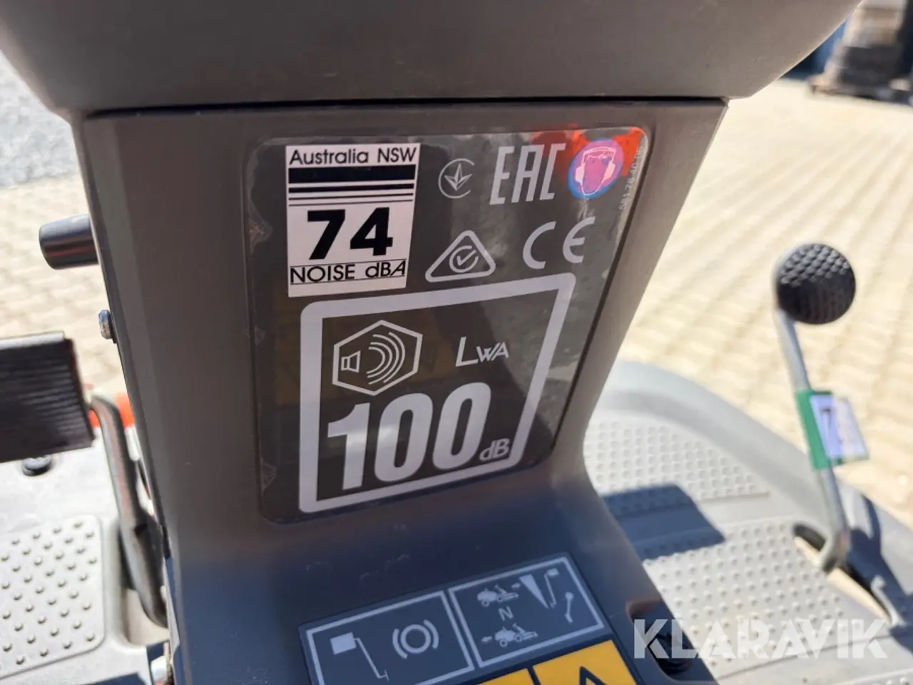 Billede 6 - Frontklipper Husqvarna RC 318T med græsopsamler