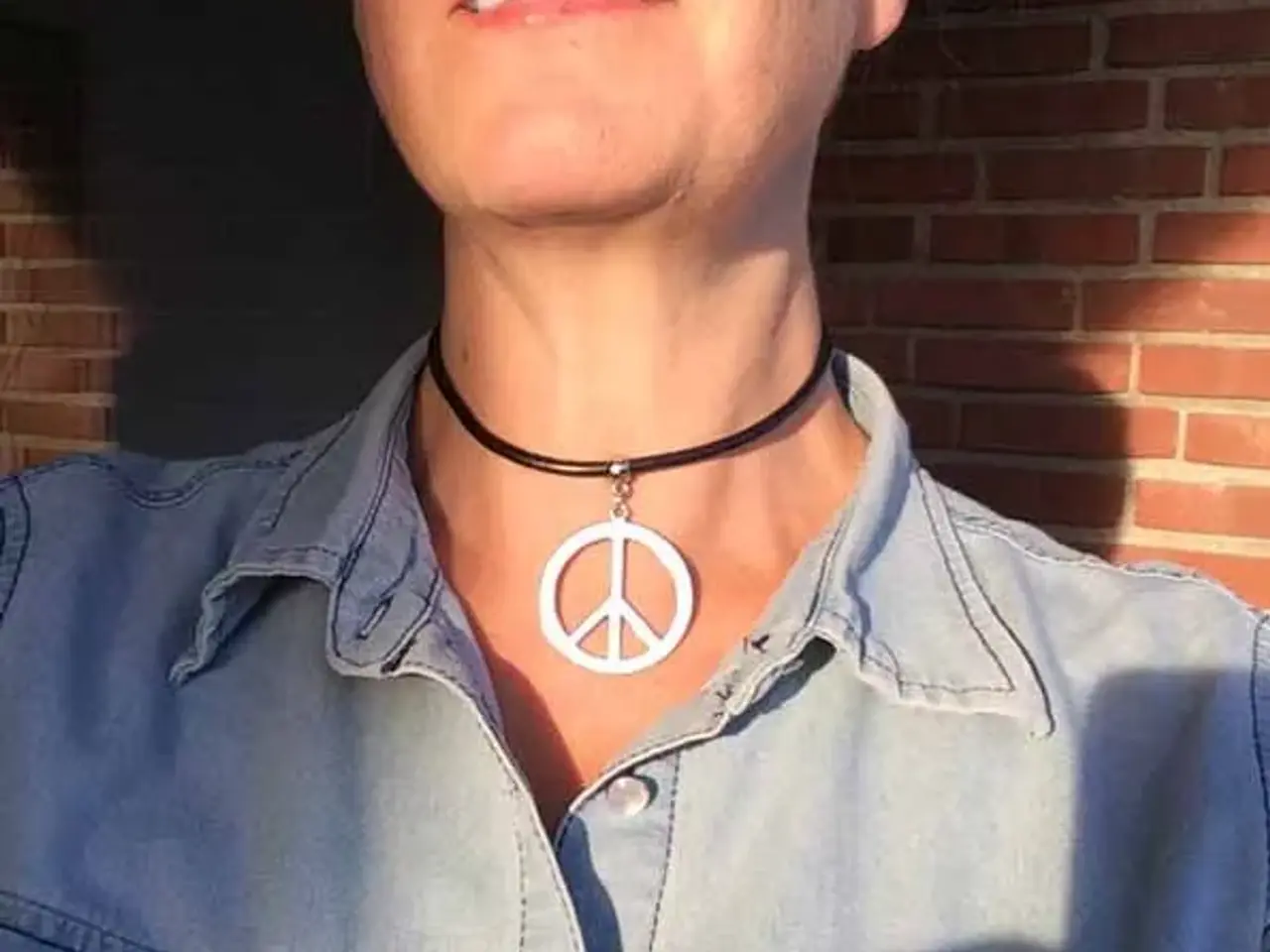 Billede 4 - PEACE - CHARMS - guld og sølv
