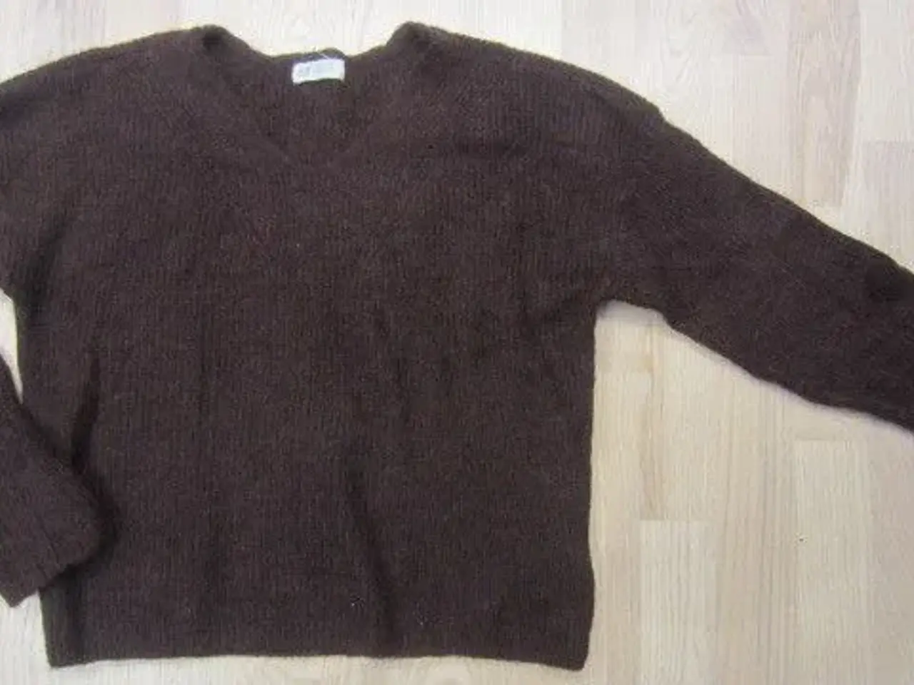 Billede 1 - Str. 158/164, bordeaux strikbluse