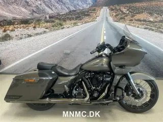 Harley-Davidson FLTRXSE ROAD GLIDE CVO 117"