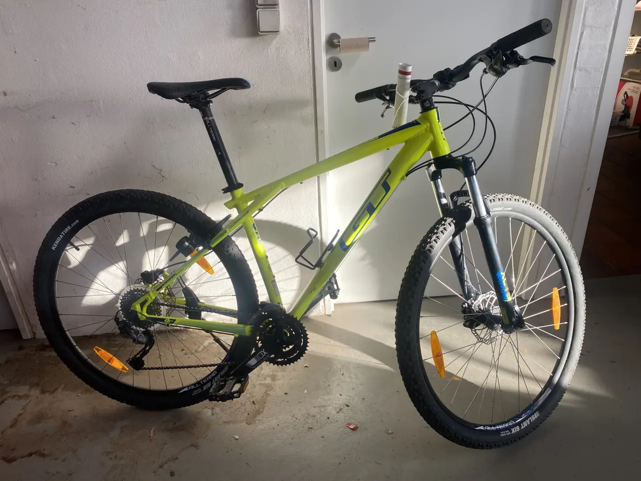 Billede 1 - Mtb GT 170-185cm 29”næsten som ny, klar til brug