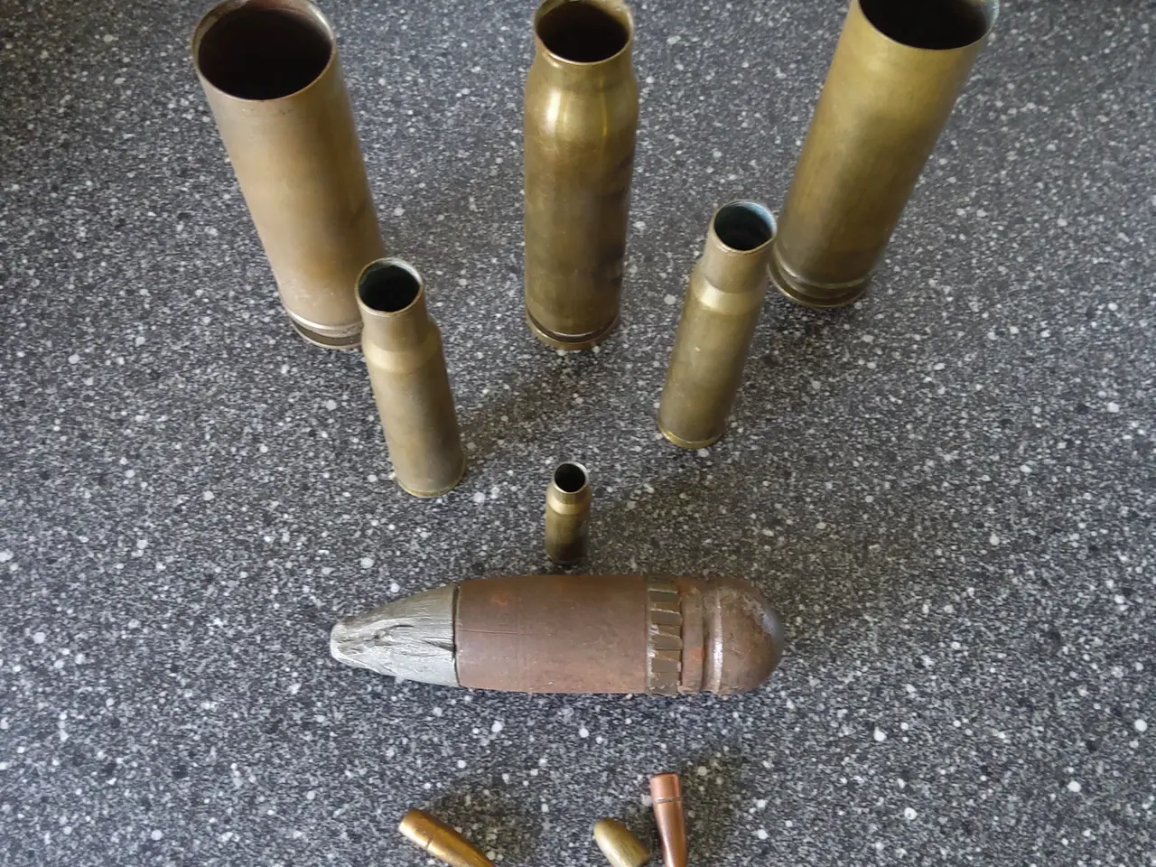 Billede 5 - Messing granat hylsteret en fra 1940.