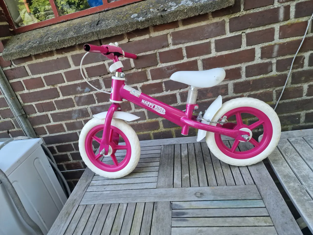 Billede 1 - Løbecykel