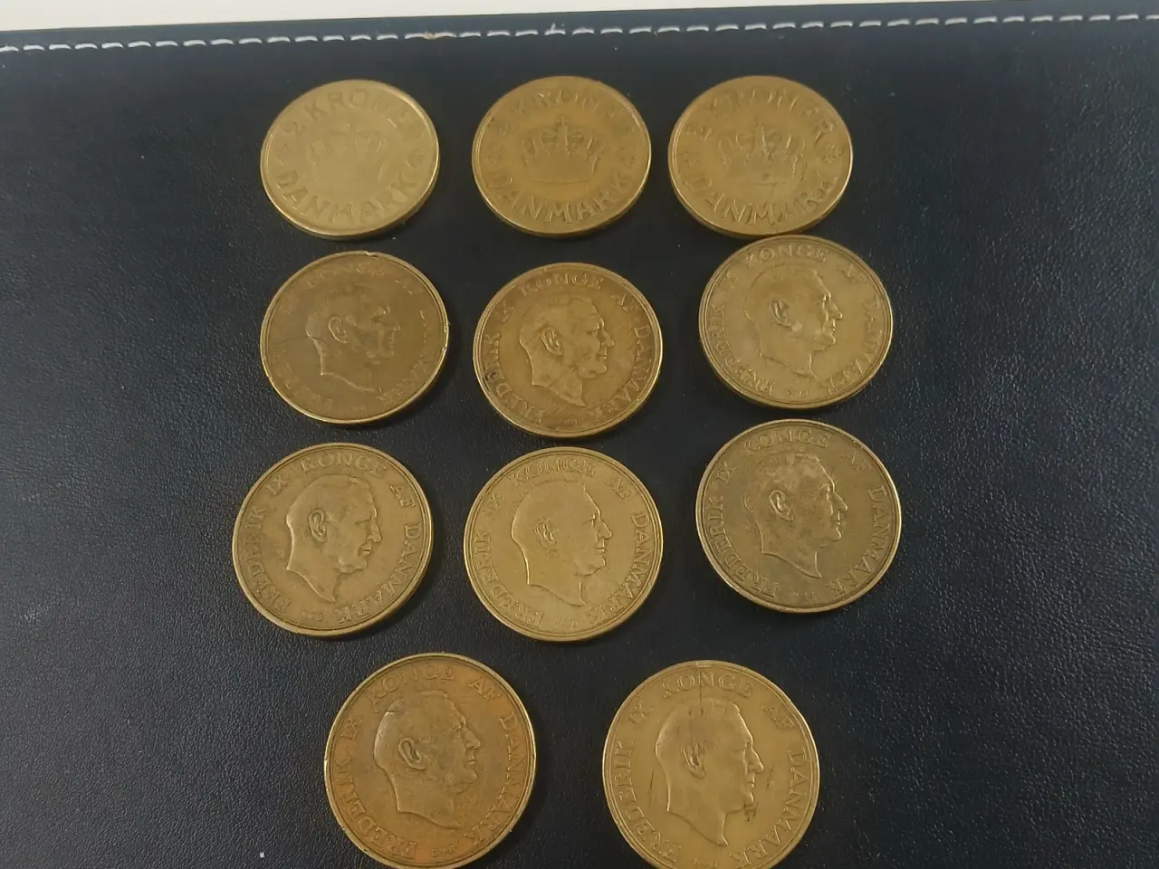Billede 2 - Gule 2 kroner med forskellige årgange