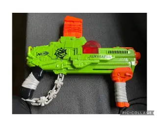 3 Nerf guns plus patroner