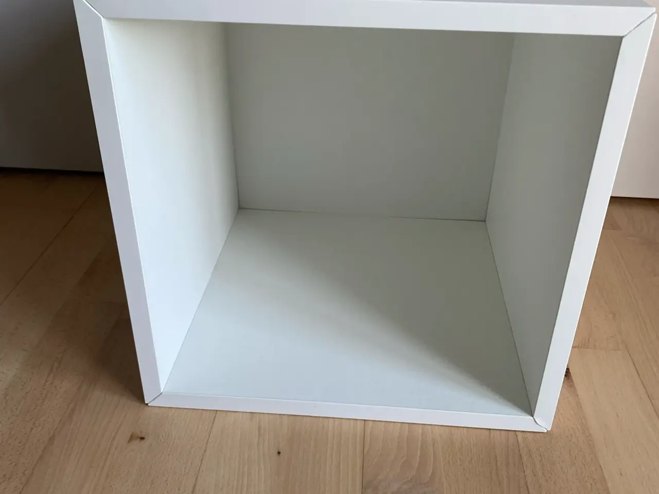 Billede 1 - Ikea Eket reol