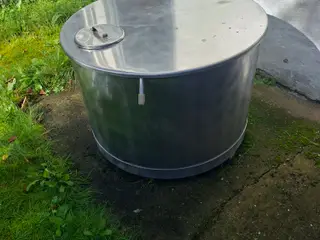 300 L rustfri beholder