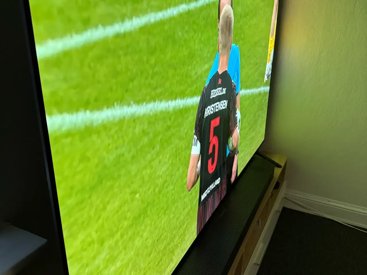Billede 3 - Lg 77 bk5 4K oled TV 2025