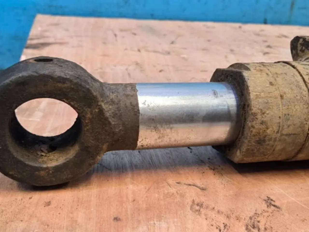 Billede 3 - New Holland LB110 Cylinder