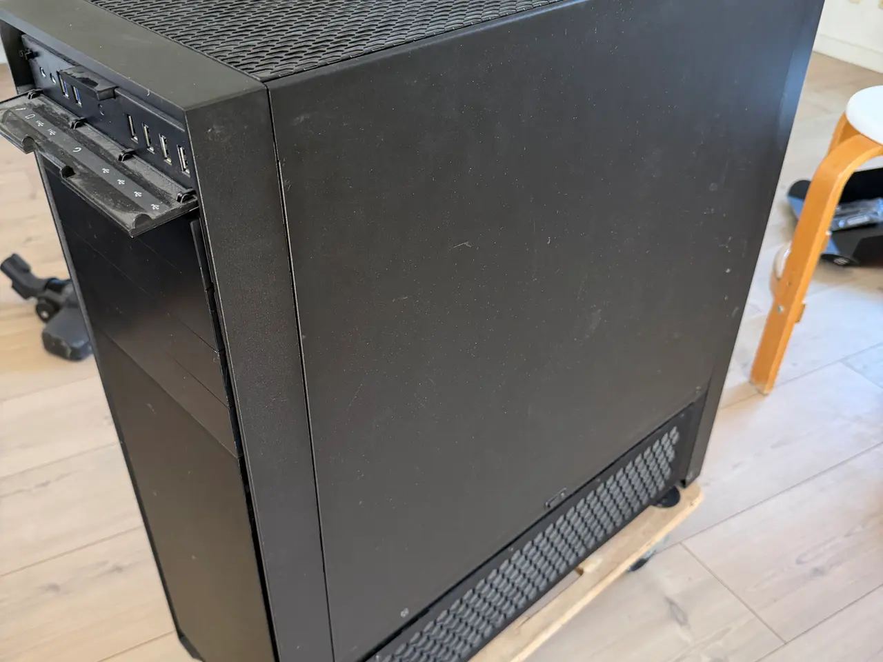 Billede 9 - Corsair full size tower med speciellavet vandkølin
