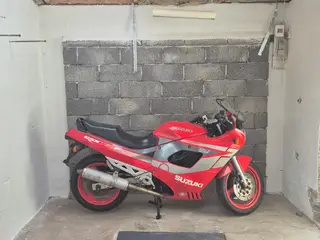 Suzuki gsx 750f