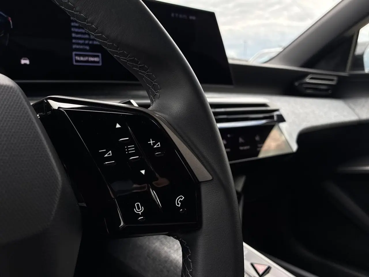 Billede 15 - Peugeot e-5008 77 Allure 7prs